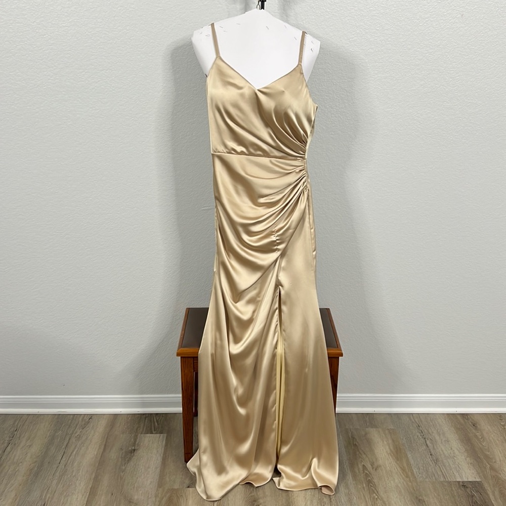 Rory Satin Dress
Color: Gold Champagne - 703, Size: 8, Length: Regular Maxi: 46